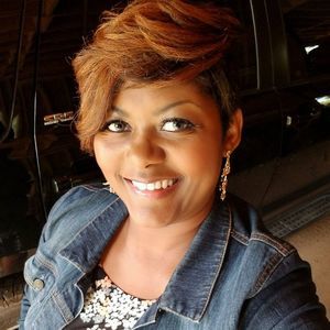 Meet your Posher, Lashaunda